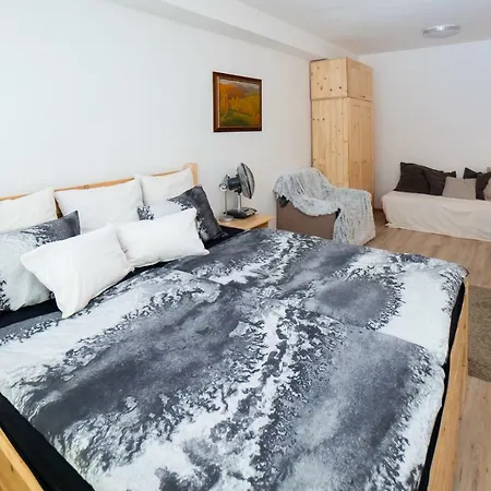 شقة Utulny Apartman S Peknym Vyhladom Na Hory