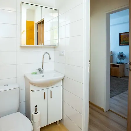 Utulny Apartman S Peknym Vyhladom Na Hory *